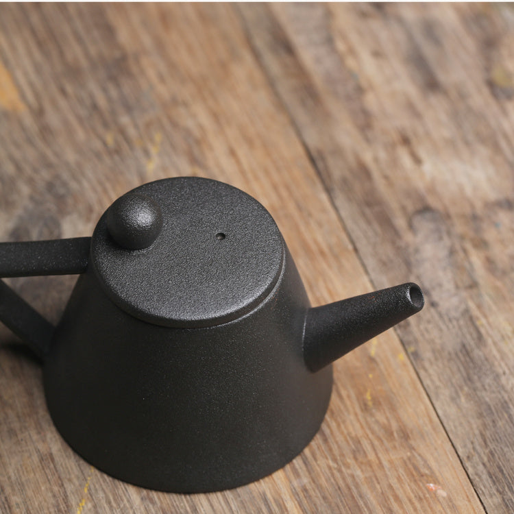 Retro Black Ceramic Teapot with Underglaze Finish